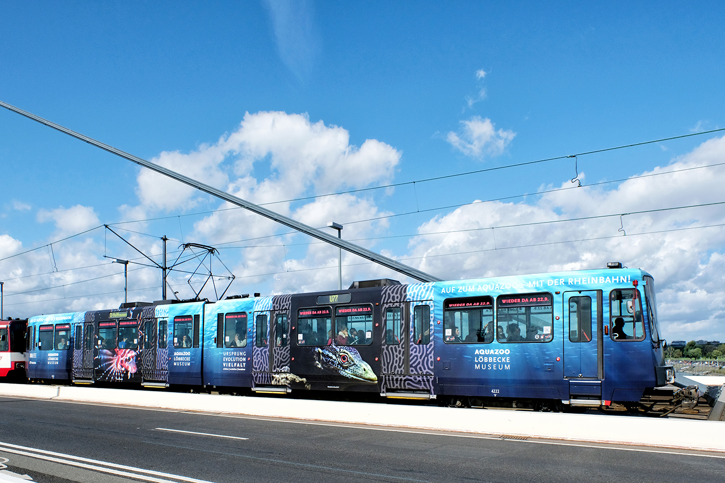 Stadt Düsseldorf Standortkommunikation mit Stadtsilhouette